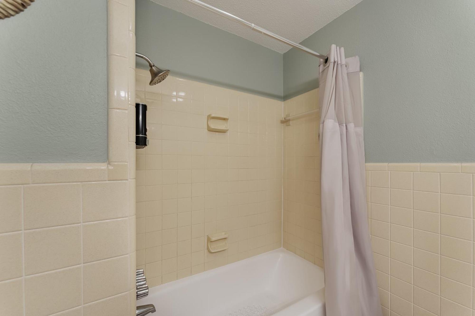 Mia'S Boutique Hotel Nags Head Exterior photo